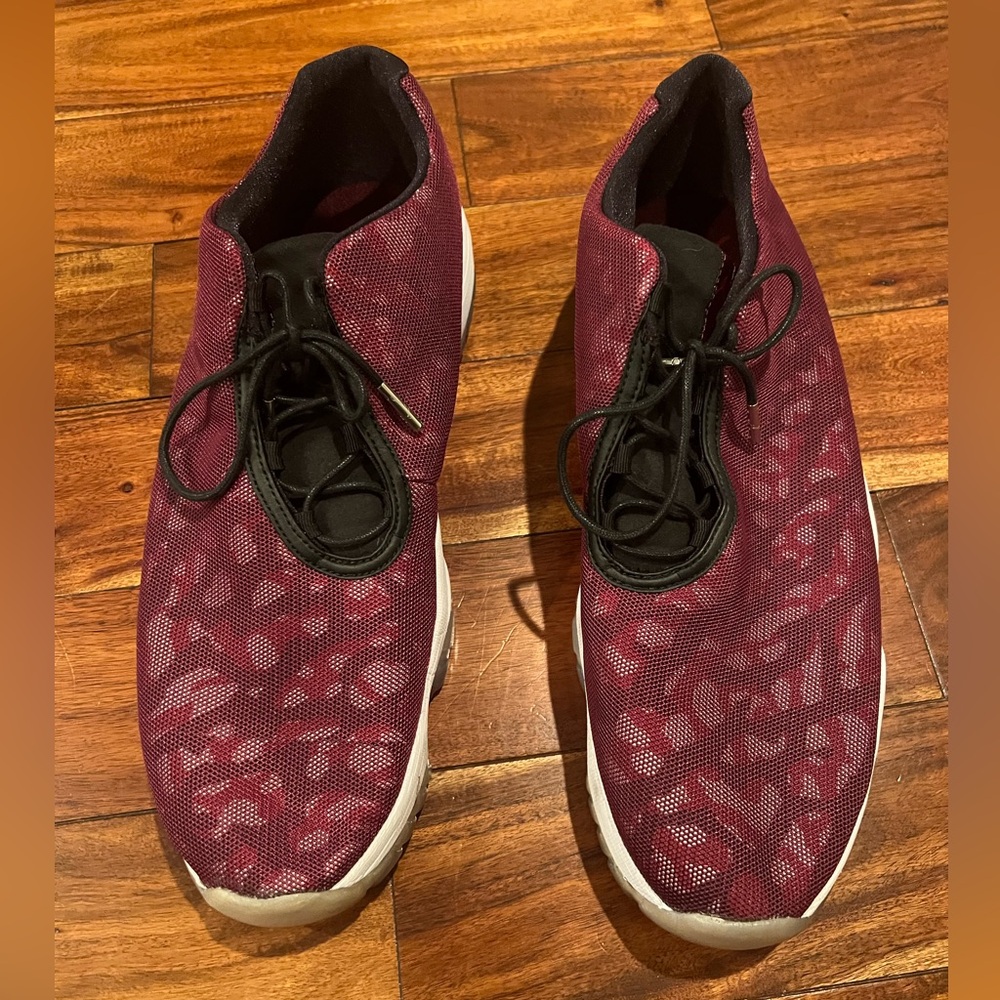 Maroon Nike Air Jordan Futures - Men’s shoes.  Size 13.  

Smoke free home.